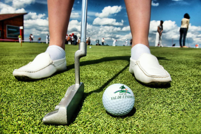 Séminaires - Groupe de 12 personnes maximum pour la pratique du golf.